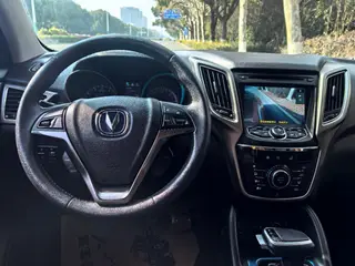 Changan CS75 2016 1.8T Auto Elite State IV interior photo 10 Changan CS75 2016 1.8T Auto Elite State IV interior photo 10