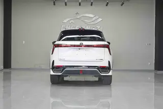 Changan CS75 PLUS 2023 Troisième génération 1.5T Type pilote automatique extérieur photo 6 Changan CS75 PLUS 2023 Troisième génération 1.5T Type pilote automatique extérieur photo 6