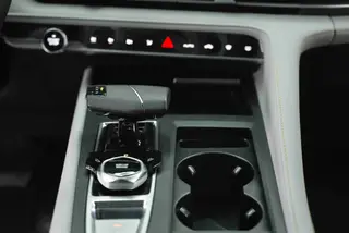 Changan CS75 PLUS 2023 Troisième génération 1.5T Type pilote automatique extérieur photo 7 Changan CS75 PLUS 2023 Troisième génération 1.5T Type pilote automatique extérieur photo 7