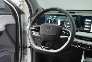 Changan CS75 PLUS 2023 Troisième génération 1.5T Type pilote automatique intérieur photo 18 Changan CS75 PLUS 2023 Troisième génération 1.5T Type pilote automatique intérieur photo 18