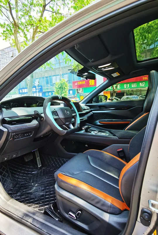 Changan UNI-V 2022 2.0T Version rapide intérieur photo 8 Changan UNI-V 2022 2.0T Version rapide intérieur photo 8