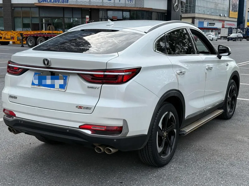 Changan CS85 COUPE 2019 2.0T Moving version Country VI interior photo 10 Changan CS85 COUPE 2019 2.0T Moving version Country VI interior photo 10