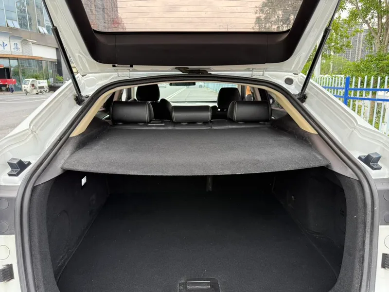 Changan CS85 COUPE 2019 2.0T Moving version Country VI interior photo 11 Changan CS85 COUPE 2019 2.0T Moving version Country VI interior photo 11