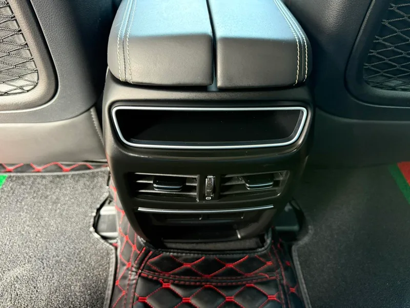 Geely Borui 2021 1.8T Pilot Edition interior photo 7 Geely Borui 2021 1.8T Pilot Edition interior photo 7