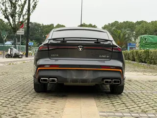 Changan UNI-V 2025 1.5T 500Bar Luxury sports-style exterior photo 6 Changan UNI-V 2025 1.5T 500Bar Luxury sports-style exterior photo 6