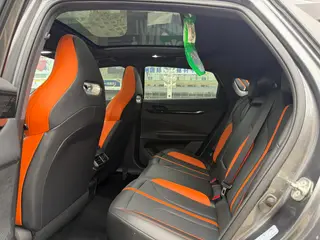 Changan UNI-V 2025 1.5T 500Bar Luxury sports-style interior photo 8 Changan UNI-V 2025 1.5T 500Bar Luxury sports-style interior photo 8