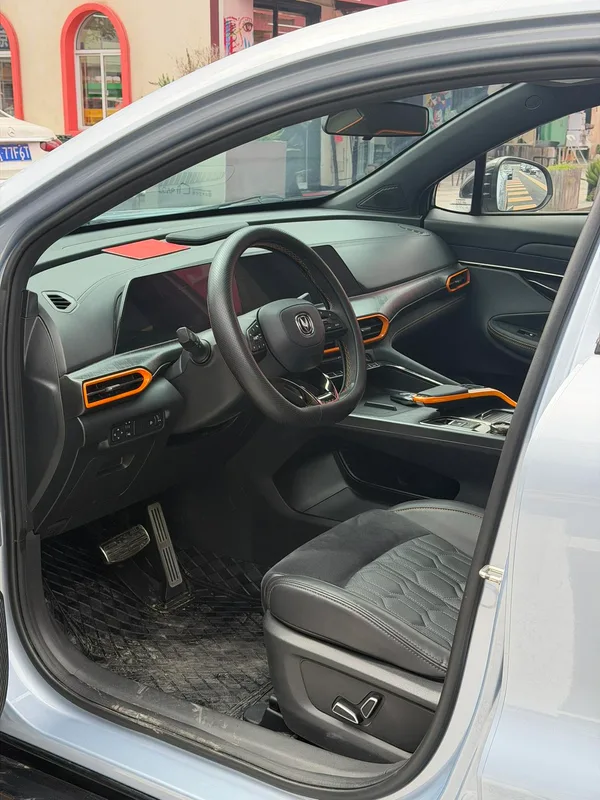 Changan UNI-T 2022 1.5T Sports version Flagship interior photo 7