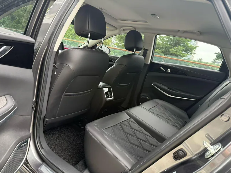 Changan Raeton CC 2022 Versión de la ballena azul 1.5T DCT De lujo interior foto 8 Changan Raeton CC 2022 Versión de la ballena azul 1.5T DCT De lujo interior foto 8