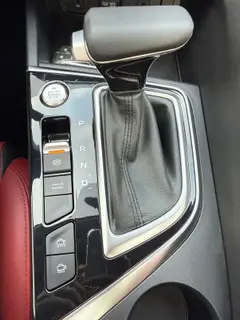 Changan Eado 2020 PLUS Blue whale NE 1.4T GDI Automatic Flagship interior photo 13 Changan Eado 2020 PLUS Blue whale NE 1.4T GDI Automatic Flagship interior photo 13