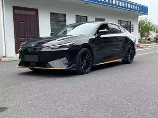 Changan UNI-V 2024 1.5T Sport de luxe