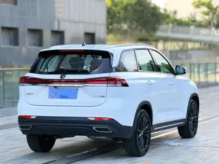 Changan CS75 2026 PRO 1.5T DCT Premium Class 7 seat exterior photo 2