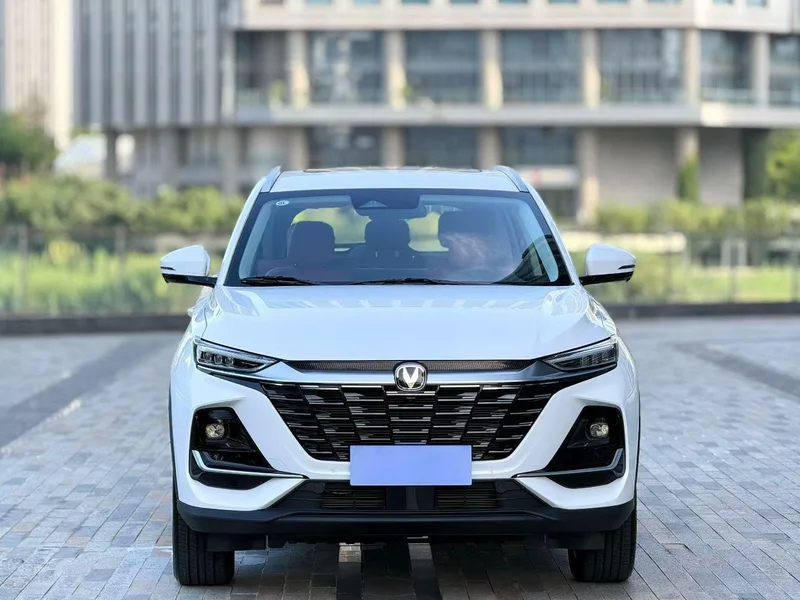 Changan CS75 2026 PRO 1.5T DCT Premium Class 7 seat exterior photo 3