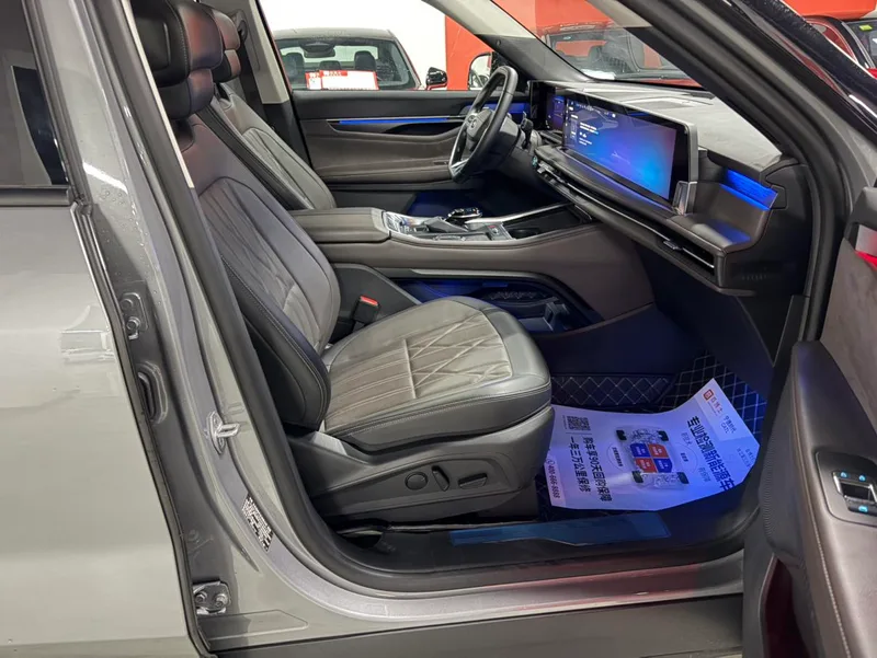 Ford Edge 2025 Edge L 2.0T EcoBoost E Hybrid four-wheel drive seven-seat supreme type exterior photo 5 Ford Edge 2025 Edge L 2.0T EcoBoost E Hybrid four-wheel drive seven-seat supreme type exterior photo 5