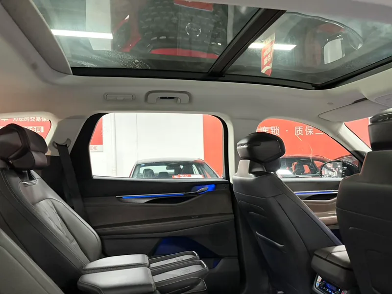 Ford Edge 2025 Edge L 2.0T EcoBoost E Hybrid four-wheel drive seven-seat supreme type exterior photo 8 Ford Edge 2025 Edge L 2.0T EcoBoost E Hybrid four-wheel drive seven-seat supreme type exterior photo 8