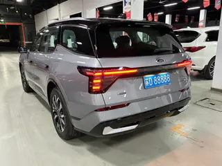 Ford Edge 2025 Edge L 2.0T EcoBoost E Hybrid four-wheel drive seven-seat supreme type interior photo 16 Ford Edge 2025 Edge L 2.0T EcoBoost E Hybrid four-wheel drive seven-seat supreme type interior photo 16