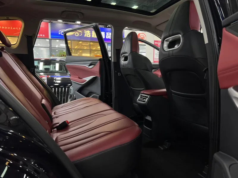 Changan CS75 PLUS 2020 2.0T Buque insignia automático interior foto 8 Changan CS75 PLUS 2020 2.0T Buque insignia automático interior foto 8