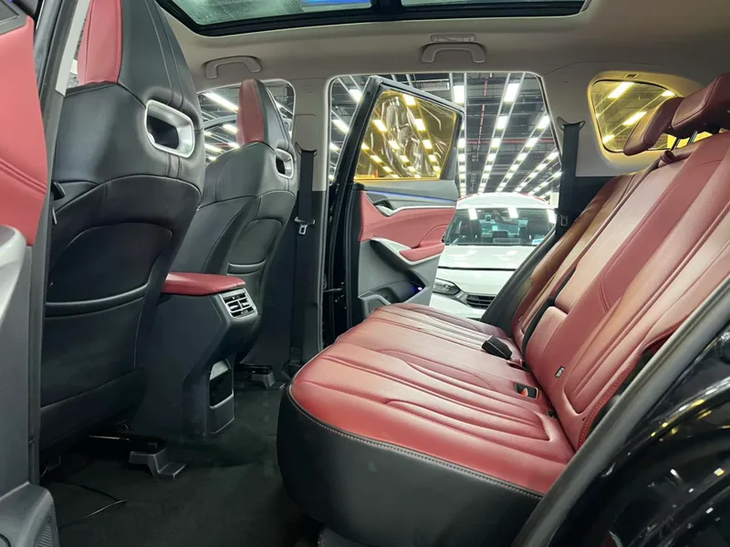 Changan CS75 PLUS 2020 2.0T Buque insignia automático interior foto 9 Changan CS75 PLUS 2020 2.0T Buque insignia automático interior foto 9