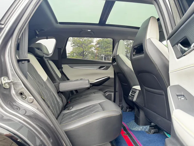 Changan CS75 PLUS 2023 Troisième génération 1.5T Type pilote automatique extérieur photo 10 Changan CS75 PLUS 2023 Troisième génération 1.5T Type pilote automatique extérieur photo 10