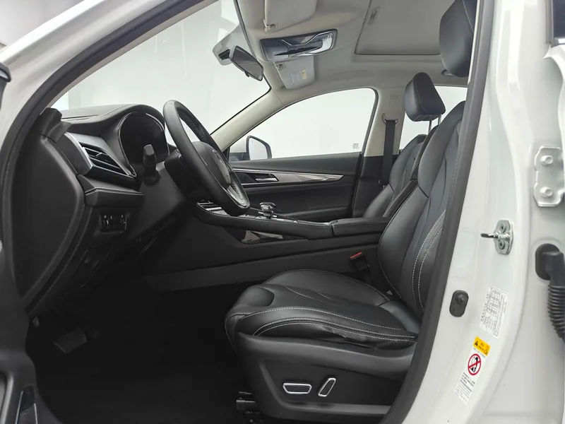 Changan CS85 COUPE 2021 1.5T DCT De élite interior foto 7 Changan CS85 COUPE 2021 1.5T DCT De élite interior foto 7