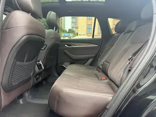 Geely Monjaro 2026 2.0TD Высокая работа автоматически с двумя приводами интерьер фото 11 Geely Monjaro 2026 2.0TD Высокая работа автоматически с двумя приводами интерьер фото 11