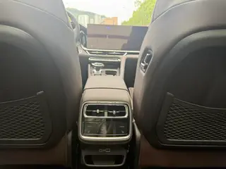 Geely Monjaro 2026 2.0TD Высокая работа автоматически с двумя приводами интерьер фото 13 Geely Monjaro 2026 2.0TD Высокая работа автоматически с двумя приводами интерьер фото 13