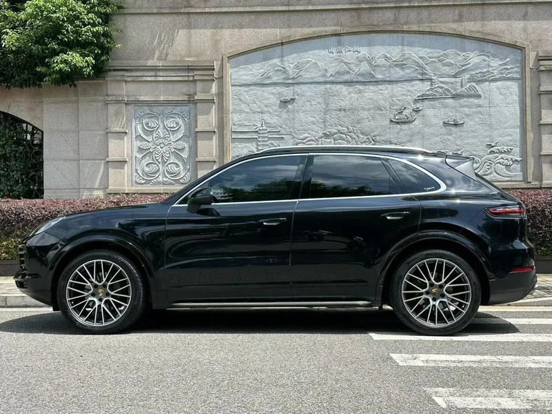 Porsche Cayenne 2019 Cayenne 3.0T exterior foto 3