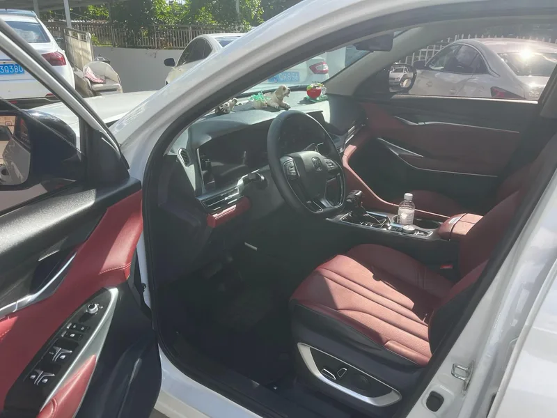 Changan CS75 PLUS 2021 1.5T Автоматическая люксовая модель интерьер фото 7 Changan CS75 PLUS 2021 1.5T Автоматическая люксовая модель интерьер фото 7