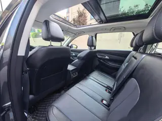 Changan CS75 2026 PRO 1.5T DCT Tipo de lujo 7 Asiento exterior foto 6 Changan CS75 2026 PRO 1.5T DCT Tipo de lujo 7 Asiento exterior foto 6