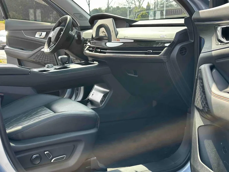 Changan UNI-K 2021 2.0T Type de luxe intérieur photo 11 Changan UNI-K 2021 2.0T Type de luxe intérieur photo 11