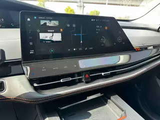 Changan UNI-K 2021 2.0T Type de luxe intérieur photo 14 Changan UNI-K 2021 2.0T Type de luxe intérieur photo 14