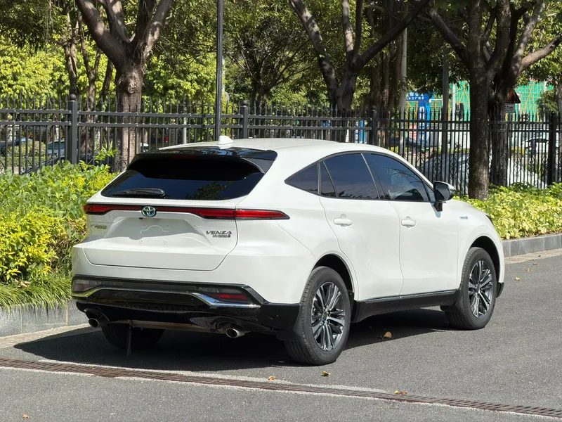 Toyota Venza 2022 Doble motor 2.5L CVT Versión de lujo de tracción en dos ruedas exterior foto 4