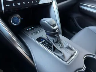 Toyota Venza 2022 Doble motor 2.5L CVT Versión de lujo de tracción en dos ruedas exterior foto 5