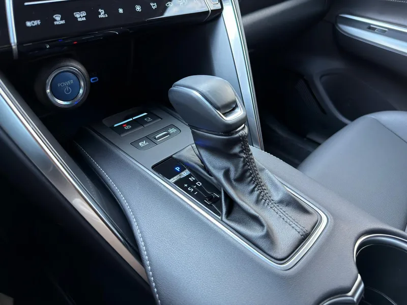 Toyota Venza 2022 Doble motor 2.5L CVT Versión de lujo de tracción en dos ruedas exterior foto 5