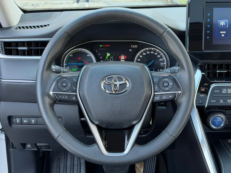 Toyota Venza 2022 Doble motor 2.5L CVT Versión de lujo de tracción en dos ruedas interior foto 10