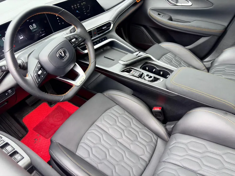 Changan UNI-T 2022 1.5T Finition premium intérieur photo 10 Changan UNI-T 2022 1.5T Finition premium intérieur photo 10