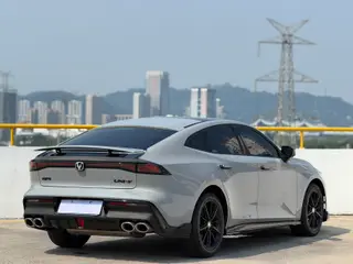 Changan UNI-V 2022 2.0T Веденская версия экстерьер фото 4 Changan UNI-V 2022 2.0T Веденская версия экстерьер фото 4