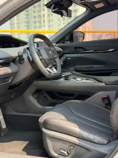 Changan UNI-V 2022 2.0T Веденская версия интерьер фото 12 Changan UNI-V 2022 2.0T Веденская версия интерьер фото 12