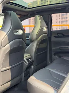 Changan UNI-V 2022 2.0T Веденская версия интерьер фото 15 Changan UNI-V 2022 2.0T Веденская версия интерьер фото 15