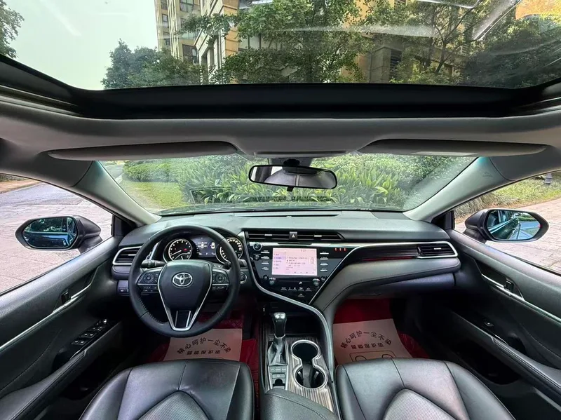 Toyota Camry 2018 2.5G Version de luxe intérieur photo 10 Toyota Camry 2018 2.5G Version de luxe intérieur photo 10