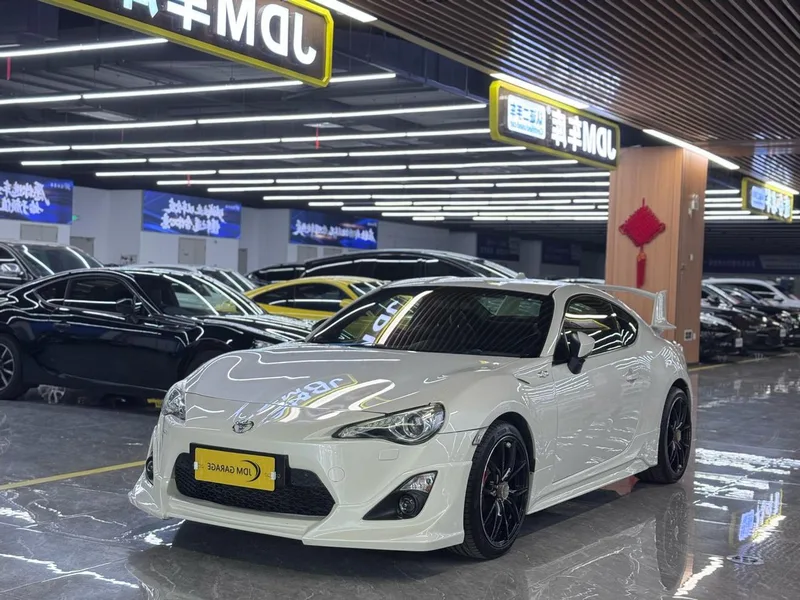 Toyota 86 2013 2.0L Ручной роскошный тип экстерьер фото 1 Toyota 86 2013 2.0L Ручной роскошный тип экстерьер фото 1
