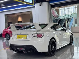 Toyota 86 2013 2.0L Ручной роскошный тип экстерьер фото 3 Toyota 86 2013 2.0L Ручной роскошный тип экстерьер фото 3