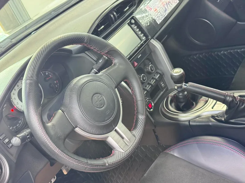 Toyota 86 2013 2.0L Ручной роскошный тип экстерьер фото 5 Toyota 86 2013 2.0L Ручной роскошный тип экстерьер фото 5