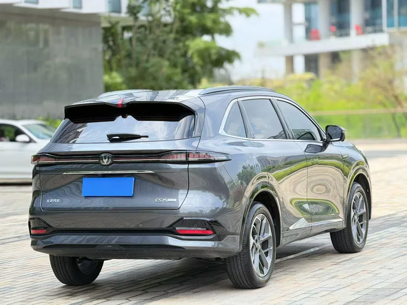 Changan CS75 PLUS 2026 Cuarta generación 1.5T Nuevo buque insignia de Blue Whale Tianshu exterior foto 2 Changan CS75 PLUS 2026 Cuarta generación 1.5T Nuevo buque insignia de Blue Whale Tianshu exterior foto 2