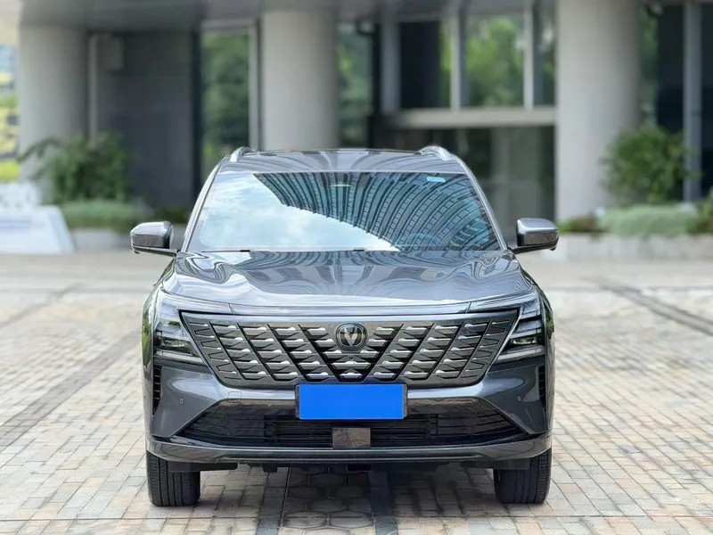 Changan CS75 PLUS 2026 Cuarta generación 1.5T Nuevo buque insignia de Blue Whale Tianshu exterior foto 3 Changan CS75 PLUS 2026 Cuarta generación 1.5T Nuevo buque insignia de Blue Whale Tianshu exterior foto 3