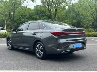 Changan Eado 2021 PLUS Baleine bleue NE 1.4T GDI DCT Finition premium intérieur photo 12 Changan Eado 2021 PLUS Baleine bleue NE 1.4T GDI DCT Finition premium intérieur photo 12