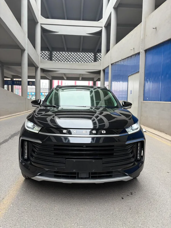 Exeed Lingyun 2021 400T Two-Drive Star Edition exterior photo 2