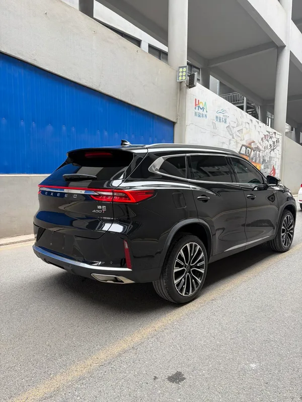 Exeed Lingyun 2021 400T Two-Drive Star Edition exterior photo 5
