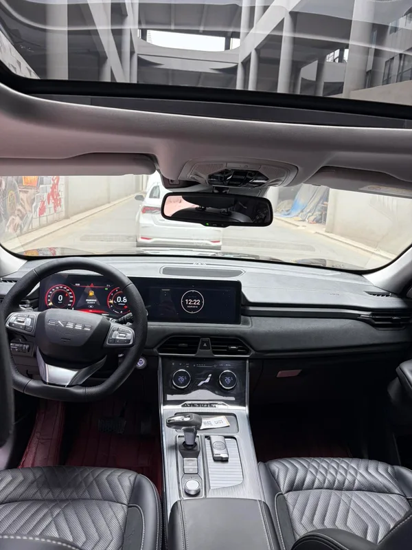 Exeed Lingyun 2021 400T Two-Drive Star Edition interior photo 12