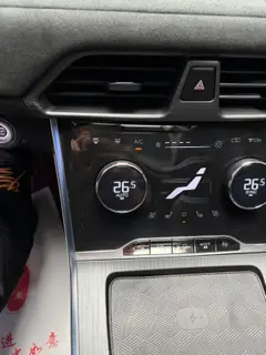Exeed Lingyun 2021 400T Two-Drive Star Edition interior photo 15