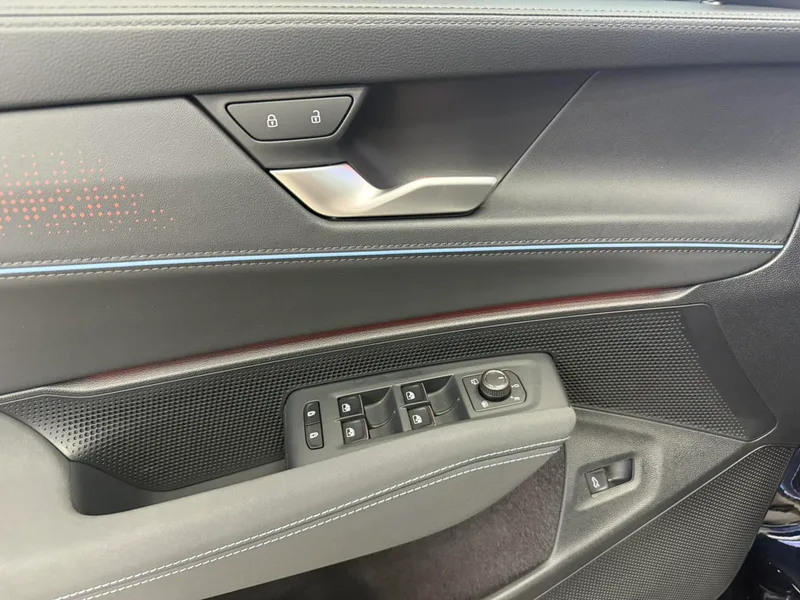 Volkswagen Passat 2026 Pro 380TSI Version Star Dragon extérieur photo 8 Volkswagen Passat 2026 Pro 380TSI Version Star Dragon extérieur photo 8